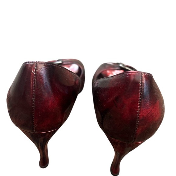 Donald Pliner Heel, Made In Italy, Size 8M, Red/Black Muted, Excellent Condition - Picture 4 of 7